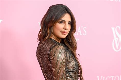 priyanka chopra jonas nude|Priyanka Chopra in thigh